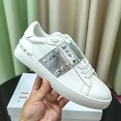 Valentino Sneakers — sneakers, real photo