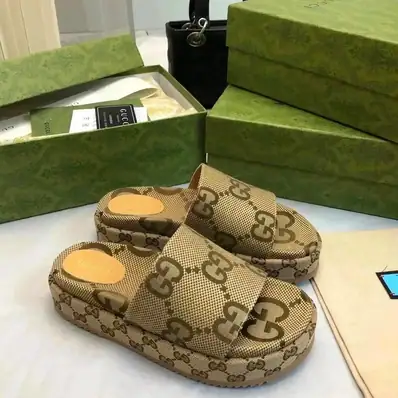 Yeezy — real photo
